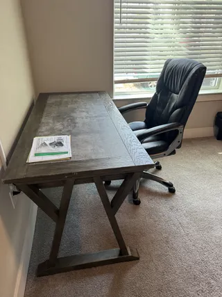 Boltcraft desk assembly project photo from Thumbtack